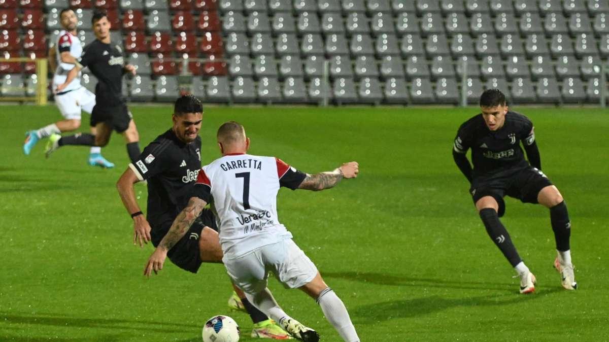Casertana-Crotone, Carretta e Tumminello dal 1'. Le formazioni ufficiali