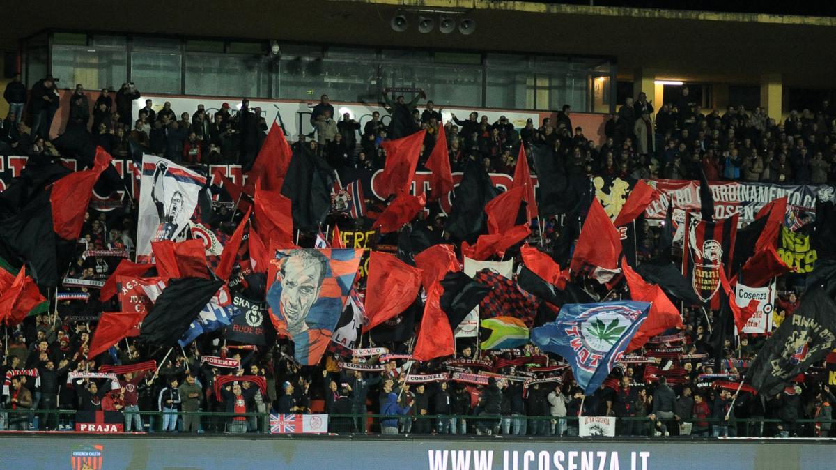 Ag. Pompei: "Ha un altro anno col Cosenza, valuteremo il futuro"