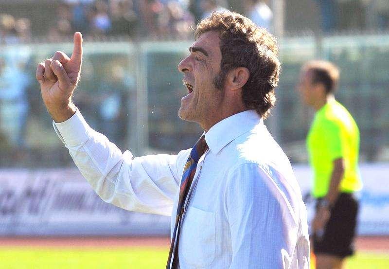 1^ Divisione, Nocerina pari senza reti ma il distacco aumenta