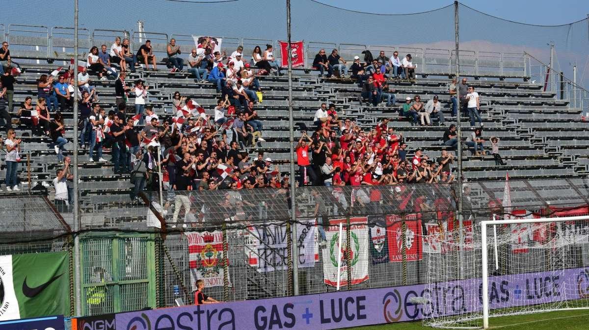 Carpi, attesa per domani la firma di mister Di Donato