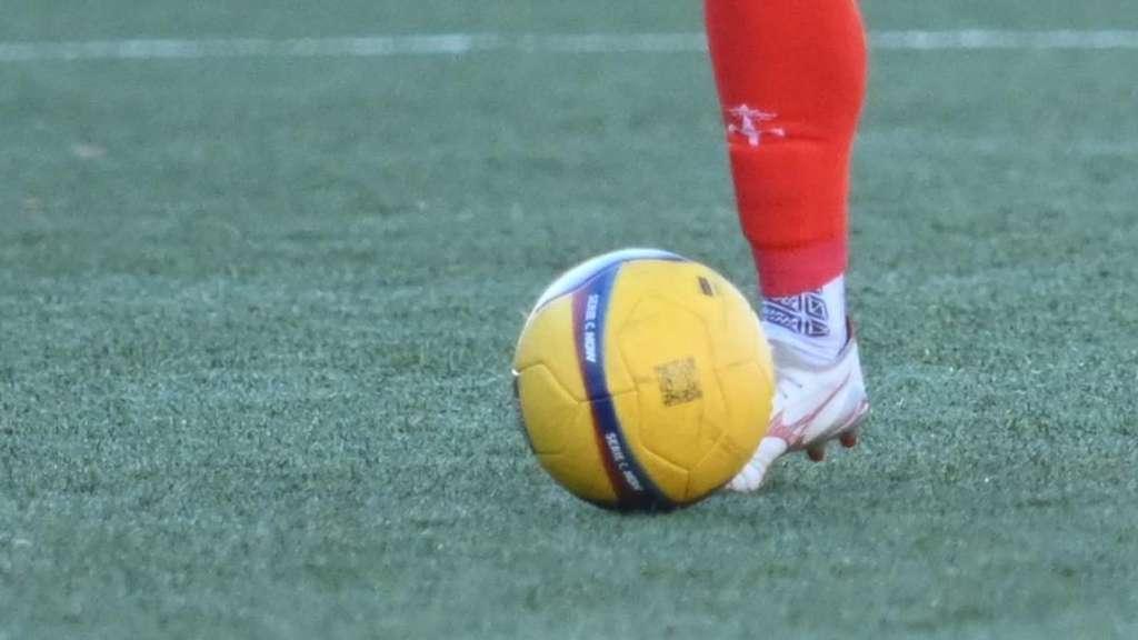 Parziali ore 15: a segno solo Ternana e Avellino. Pari Torres e Monopoli