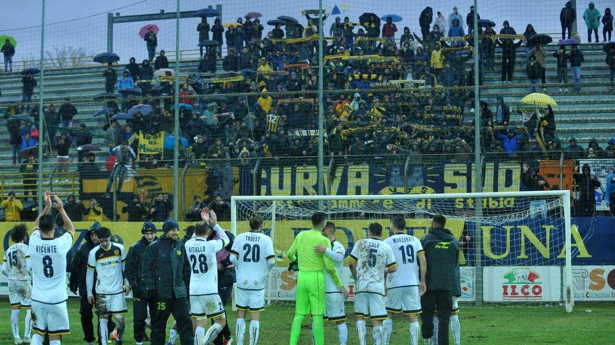 UFFICIALE - Juve Stabia, rinnovano Caldore e Bentivegna