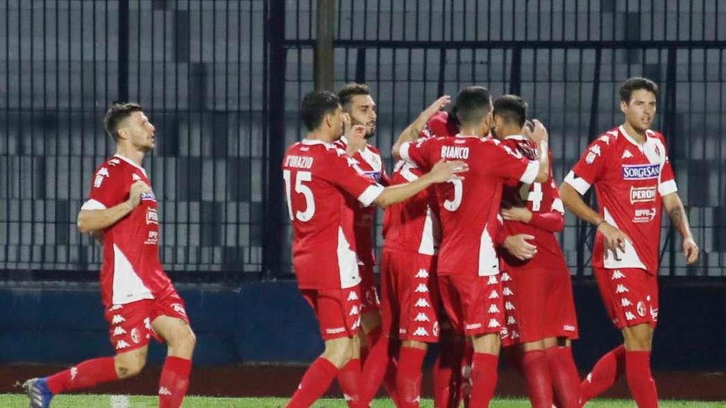 La Repubblica: "Vigilia da derby il Bari si carica"