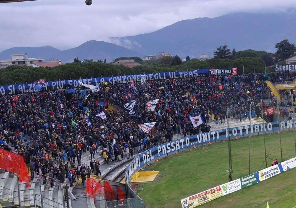 Pisa-Carrarese, Baldini rivoluziona l'attacco. Le formazioni ufficiali