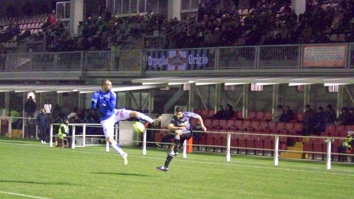 Virtus Entella, per la mediana piace Schiavi del Novara