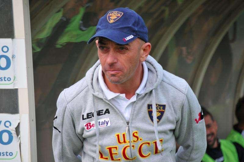 Lecce, l'ex mister Bollini sale in A