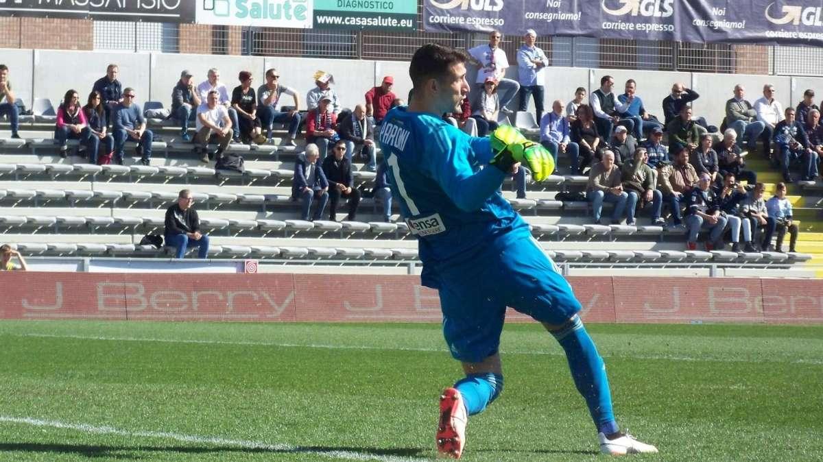 Tegola tra i pali per l'Entella: lussazione al gomito con frattura per Paroni