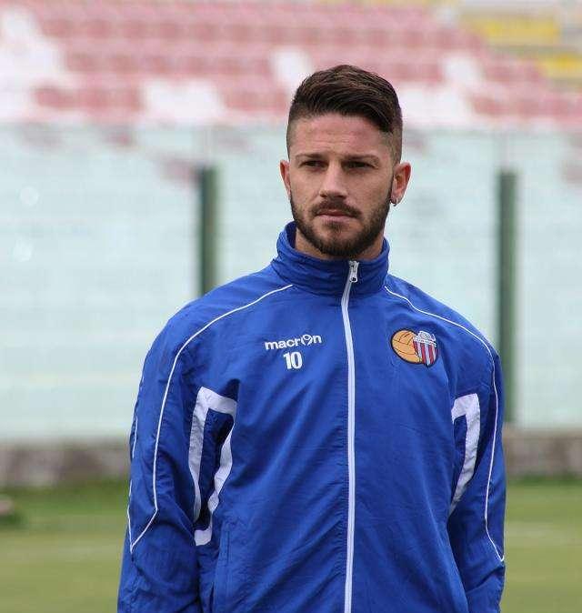 Catania, su un tuo esterno persistono gli occhi della Pro Vercelli