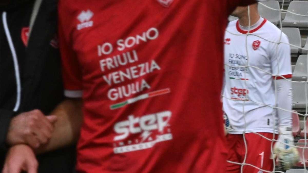 Rivoluzione Triestina: ci sono ben cinque giocatori alabardati in uscita