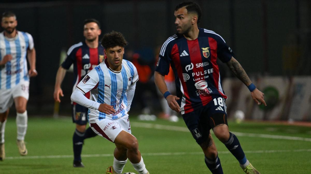 Casertana, fatta il ritorno di Oukhadda. Accordo anche con Vezzoni