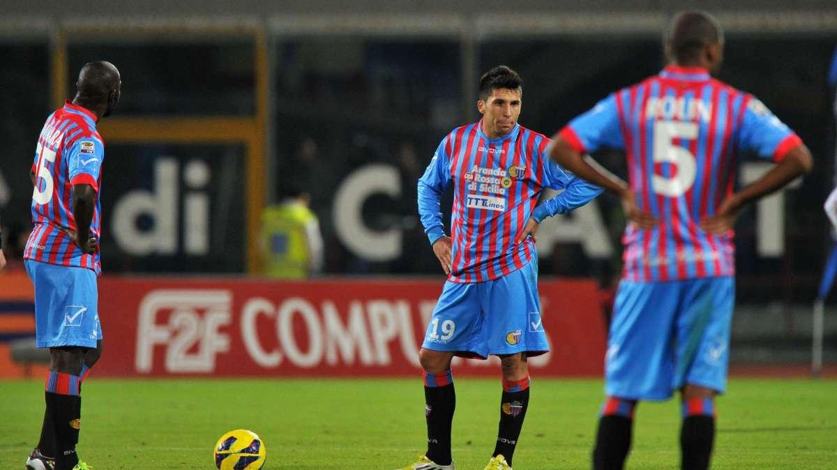 LIVE TLP ATAHOTEL - L'Avellino nei box del Catania