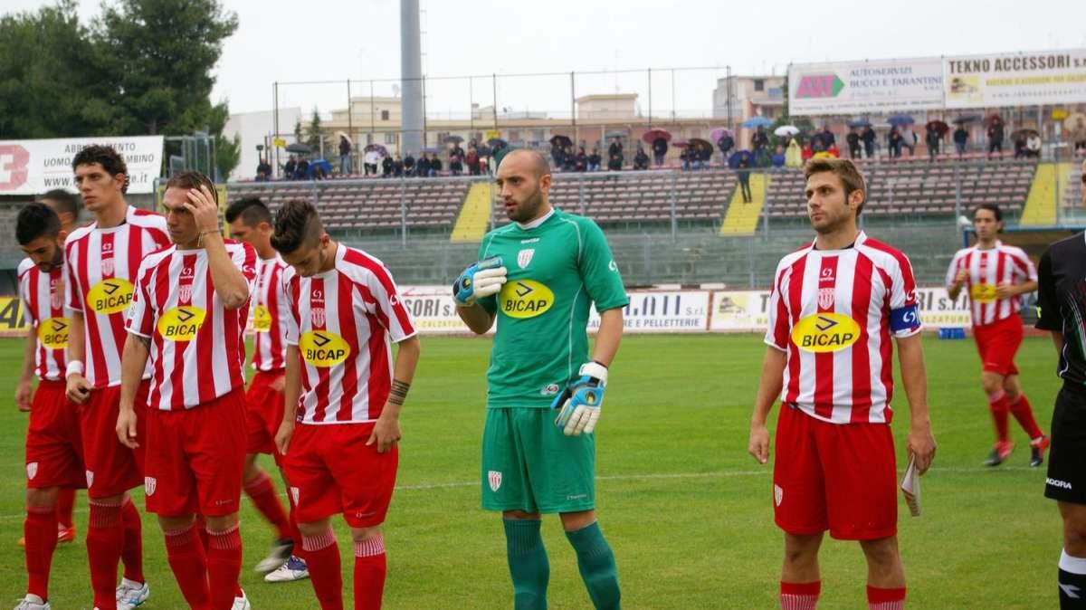 1^ Divisione, Makinwa trascina la Carrarese alla rimonta: Barletta beffato