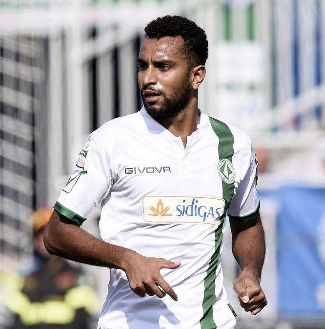 Rieti, interesse per il terzino ex Avellino e Perugia Ngawa