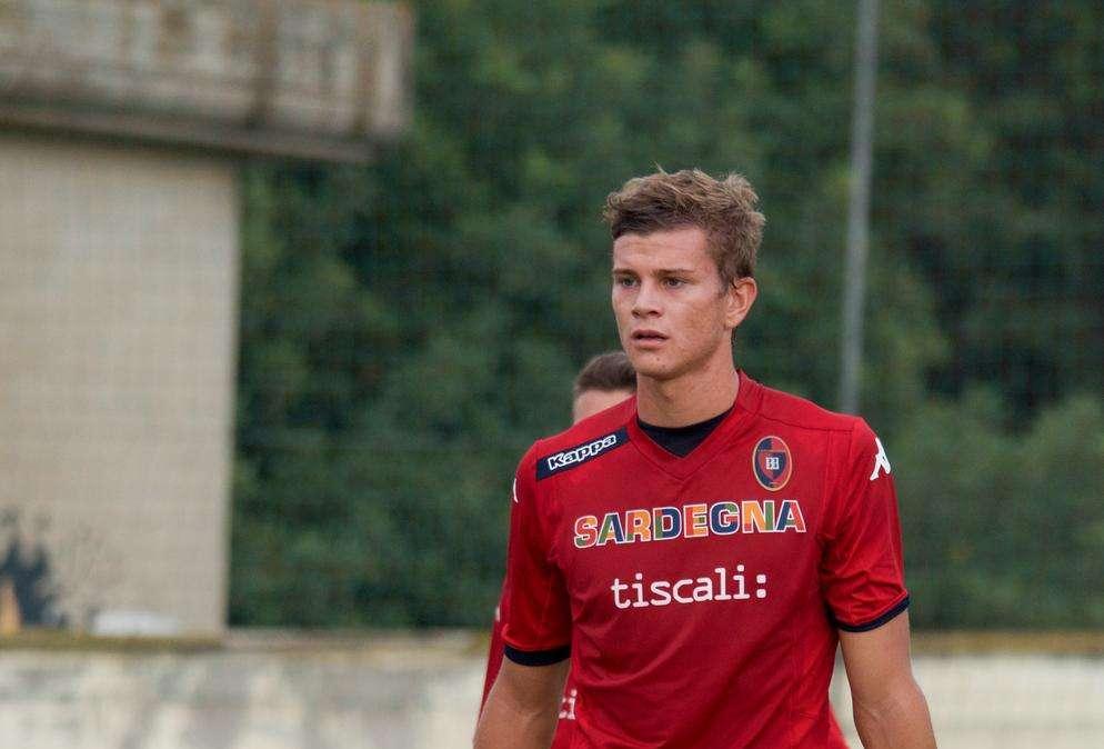 L'ex Cagliari Longo si laurea a Venezia