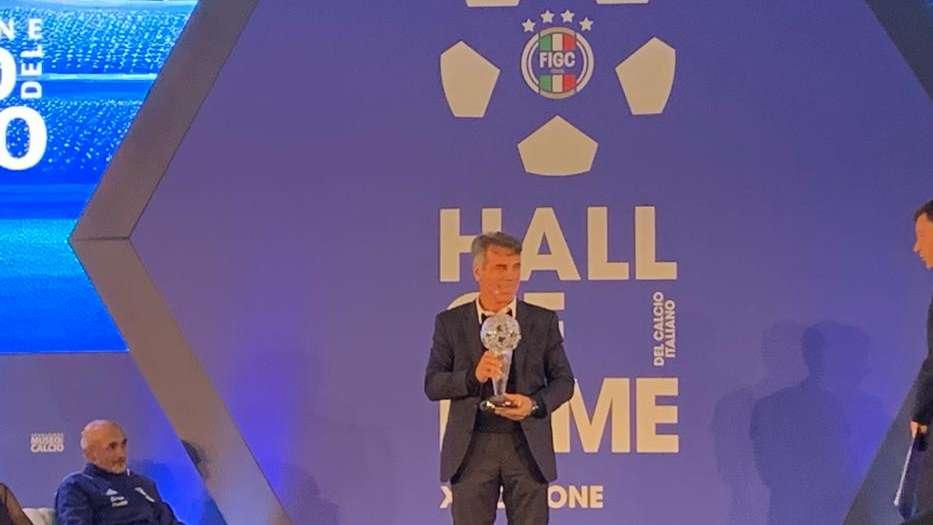 Zola: "Nelle difficoltà e nelle sconfitte ti confronti con la sofferenza e impari a conoscere te stesso"