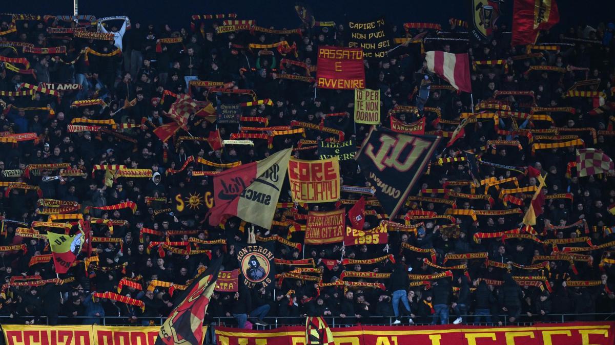 Niente Cagliari per Geubbels: l'attaccante è sbarcato a Lecce