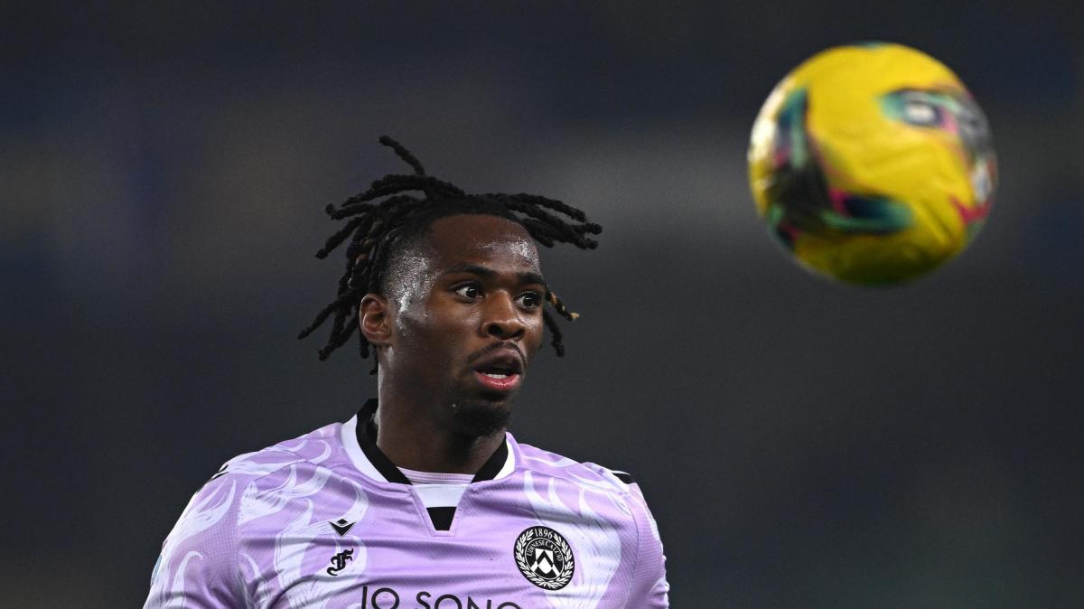 Genoa, ufficiale l’arrivo di Kingsley Ehizibue: contratto pluriennale per l’ex Udinese