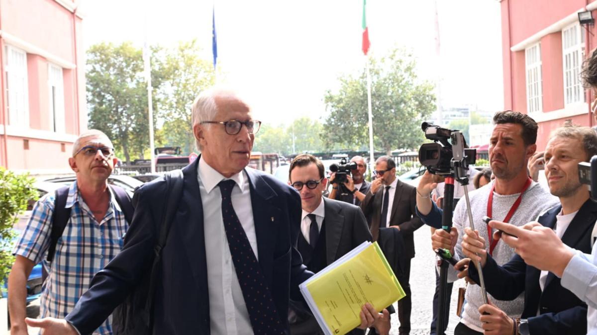 Malagò, nuove elezioni Figc saranno convocate per il 14 dicembre