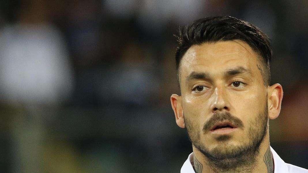 Pinilla attacca Messi. Arriva la risposta di Paredes
