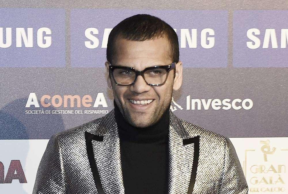 Barcellona, Dani Alves è appena uscito di prigione. Libertà provvisoria per l'ex Juve