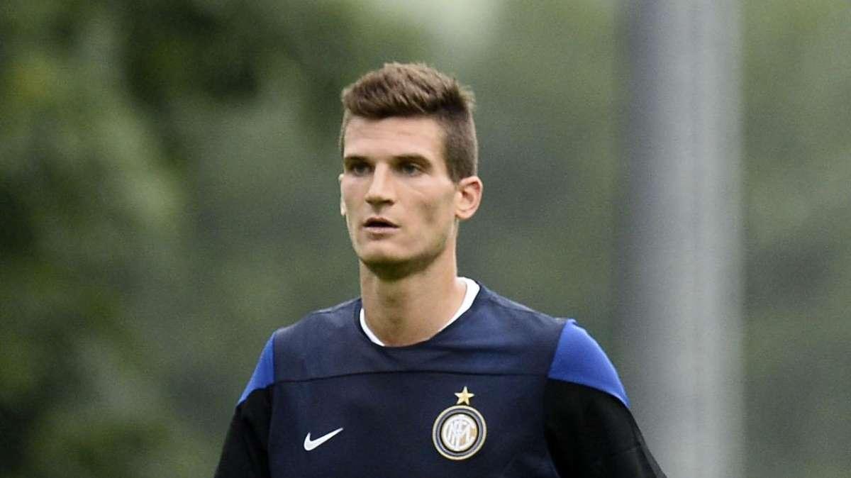 Per la difesa si pensa ad Andreolli