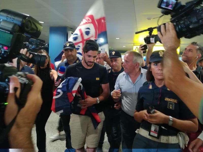 UFFICIALE: Giovanni Simeone è rossoblù: depositato il contratto 