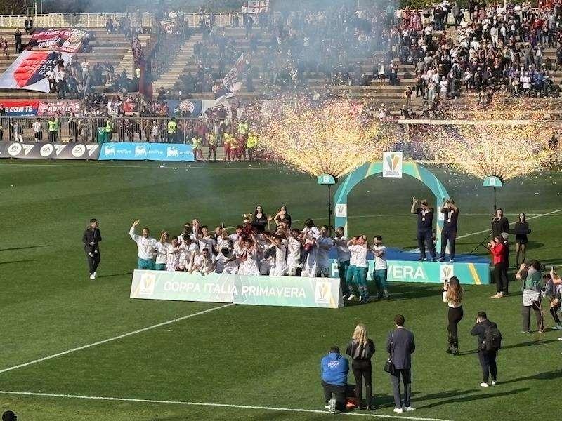 Cagliari Primavera, Pintus: "Un sogno portare trofeo nella nostra terra da sardo, tifoso e giocatore rossoblù" (FOTO)