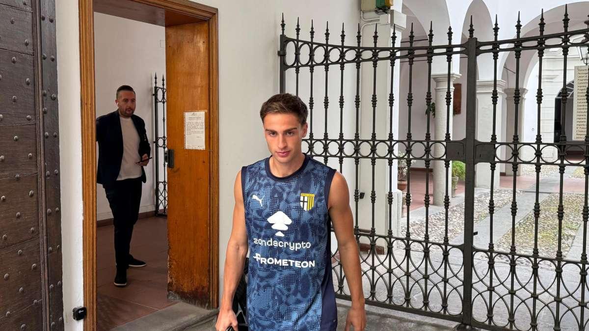 Parma, la gioia di Oristanio: "Sono pronto, non vedo l'ora di iniziare" (FOTO)