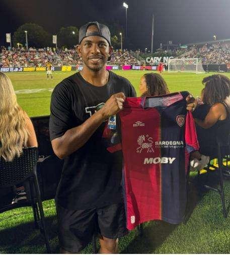 Il Cagliari e l'omaggio a Chris Paul: "Il metaverso esiste!"
