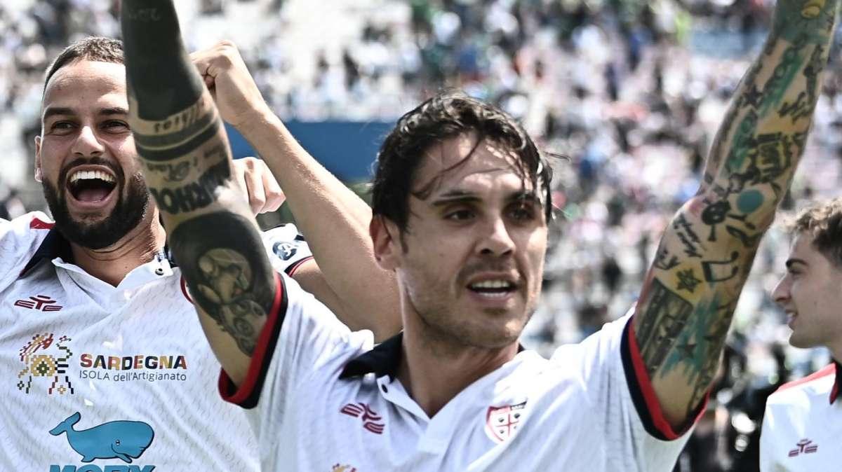 Il Cagliari cita Prince per celebrare il rinnovo di Viola: "It’s… PURPLE  ̶R̶A̶I̶N̶ AGAIN"
