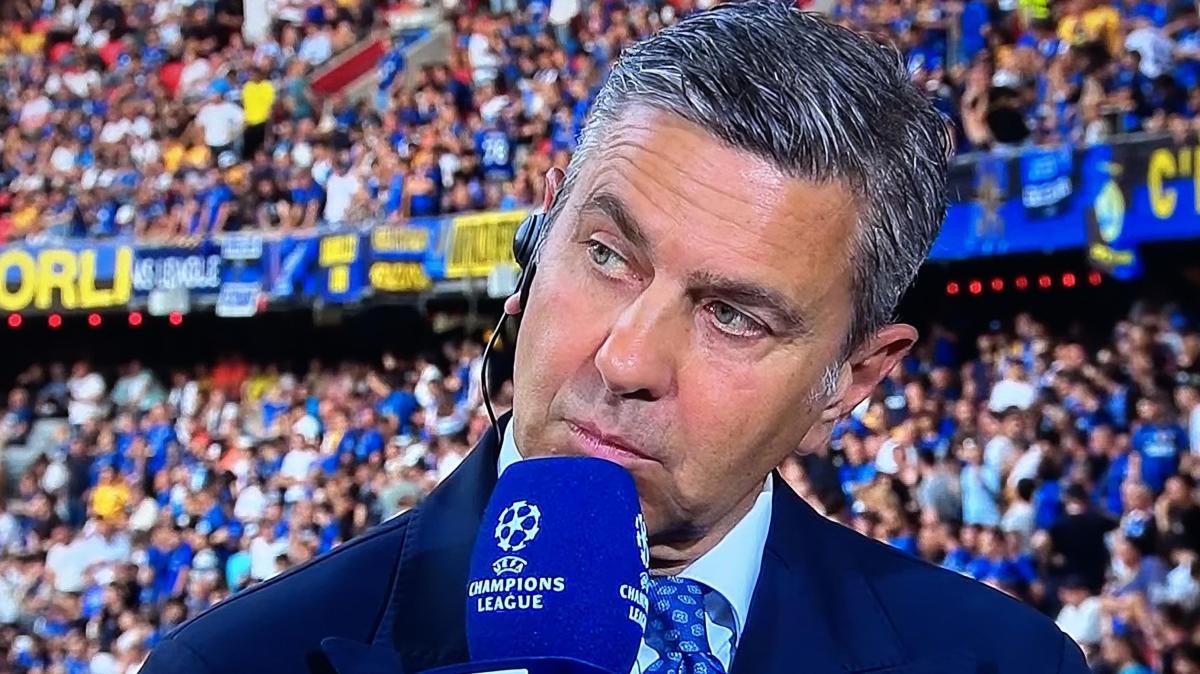 Costacurta: "Esposito-Borrelli può sembrare sconclusionato, ma è una coppia che incuriosisce. Il Cagliari di Pisacane cresce partita dopo partita"