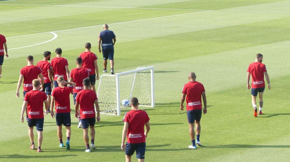 "Como si avvicina": gli scatti dell'allenamento odierno del Cagliari (FOTO)