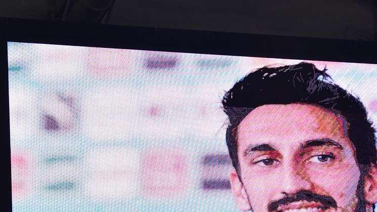 Cagliari, la Nord ricorda Astori: "In questo calcio senza valori sei stato un esempio"