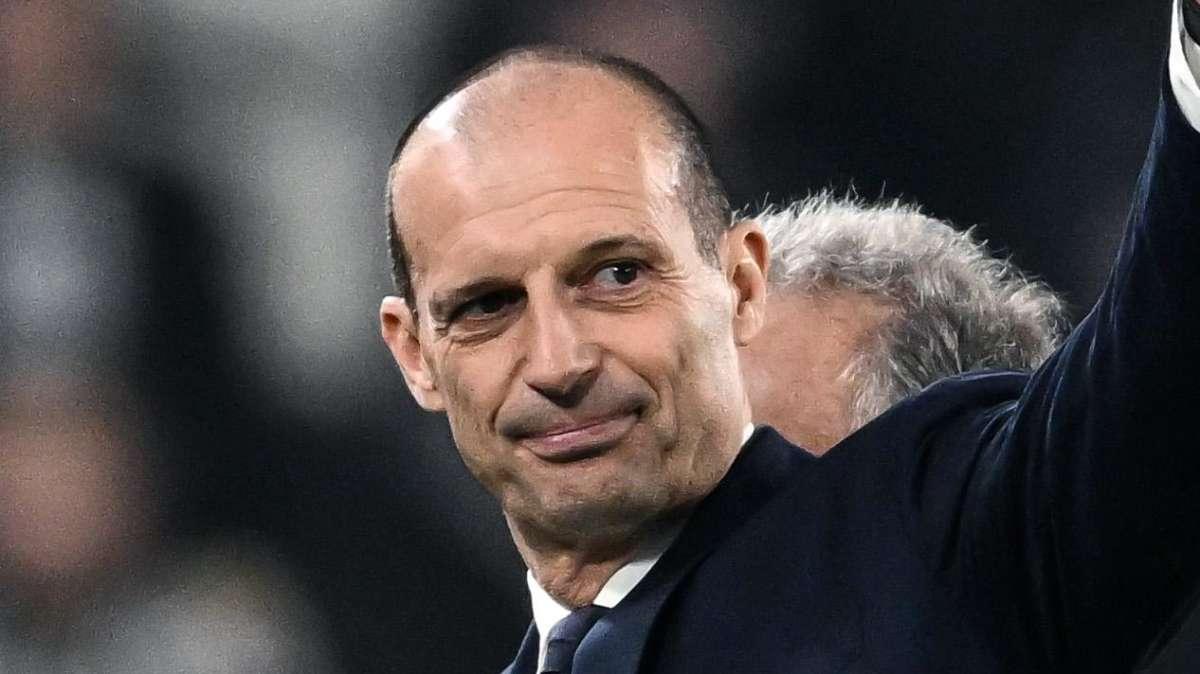 405 panchine in Serie A per Allegri: la Juventus gli fa le congratulazioni