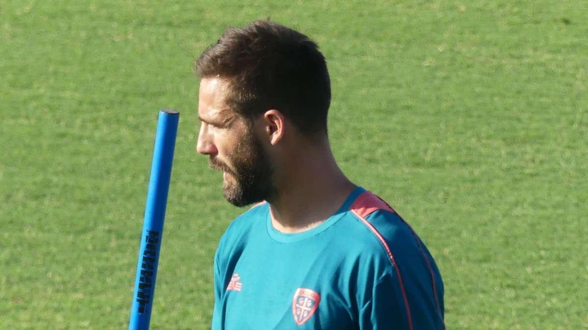 Cagliari, Pavoletti spegne 36 candeline: "Giornata semplice resa speciale dall'amore della famiglia e dal vostro affetto" (FOTO)
