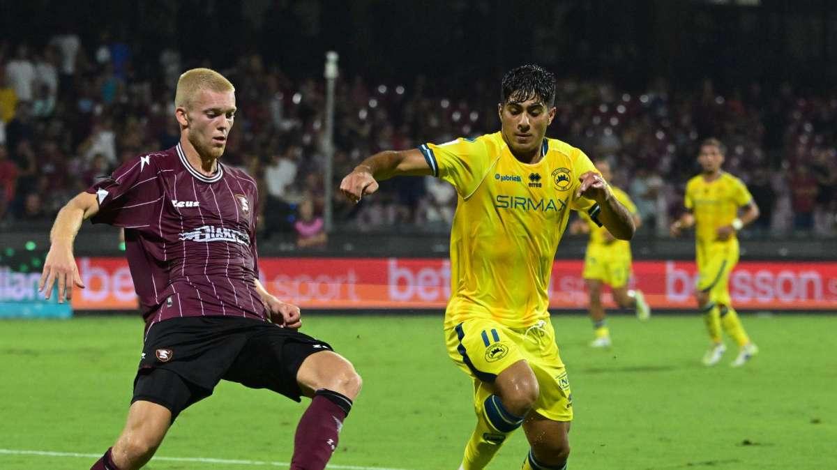 Serie B, in gol gli ex rossoblù Barreca e Kouda. Desogus non riesce ad evitare il ko del Cittadella