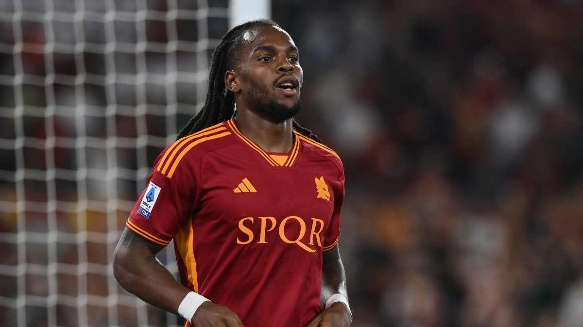 QUI ROMA - Rifinitura in vista del Cagliari: presenti Renato Sanches e Smalling
