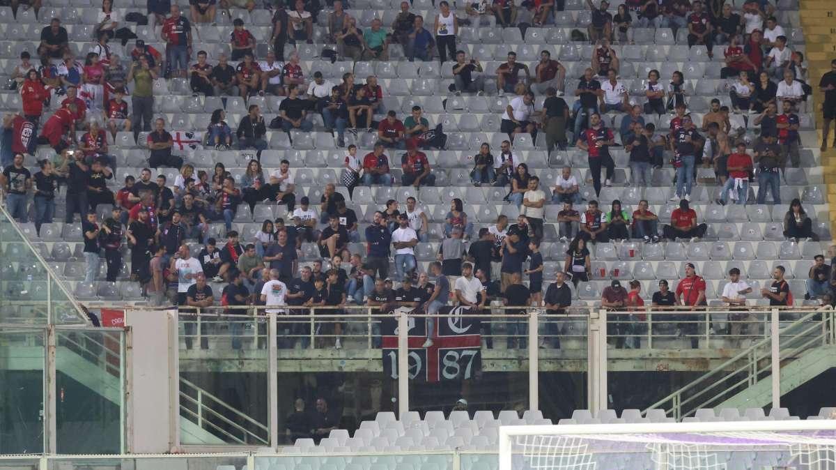 Scontri prima di Fiorentina-Cagliari: daspo fino a 10 anni per 12 tifosi rossoblù