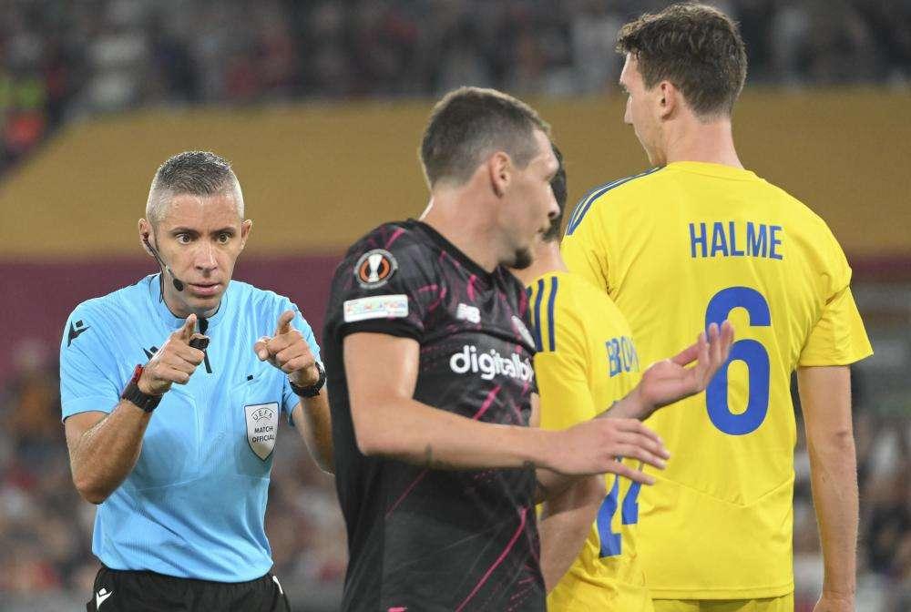 Europa League: il romeno Petrescu arbitra Feyenoord-Roma