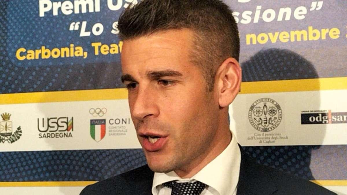 Premi USSI, l'arbitro Antonio Giua: "E' un onore essere il porta bandiera del braccio sardo. Sempre meno giovani nel mondo arbitrale? E' vero ma..."