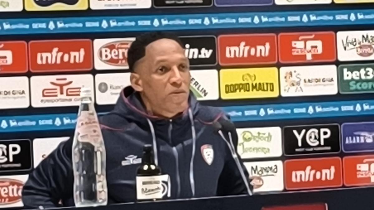 Sala stampa - Mina: "Sto bene e sono felice. Ho detto al mister che loro dovevano 'morire' e noi dovevamo vincere"