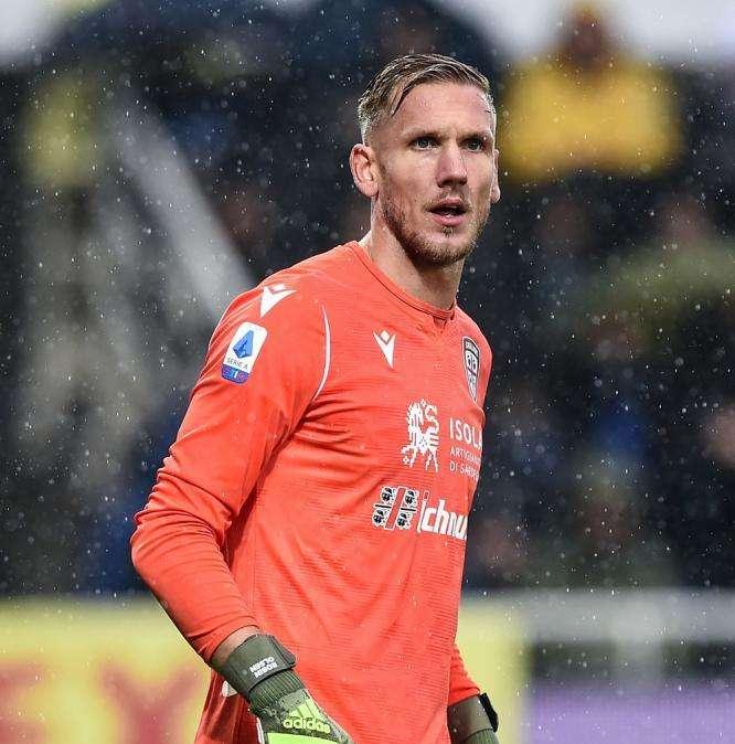 Stangata per Olsen: quattro giornate di squalifica dopo il Lecce