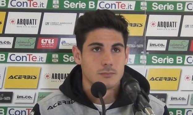 Torres, grande apprensione per Mastinu. La Nuovs Sardegna: "Carriera a rischio"
