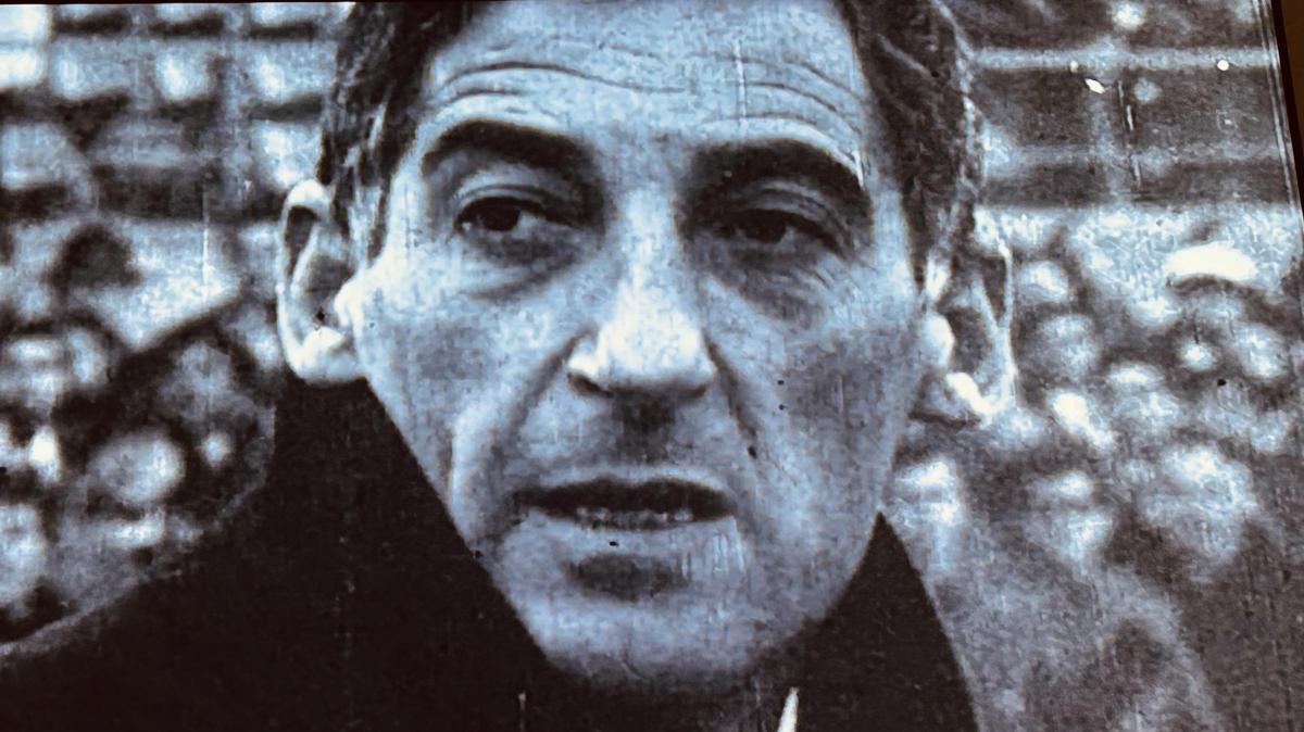"Il filosofo in panca": lo spettacolo su Scopigno arriva allo Zelig di Milano