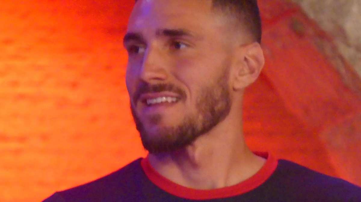 AZZI a La Nuova Sardegna: "Il pari con il Milan può cambiare la stagione. Felice a Cagliari, potrei restare anche in futuro. Nel periodo Covid ho pensato di smettere col calcio"