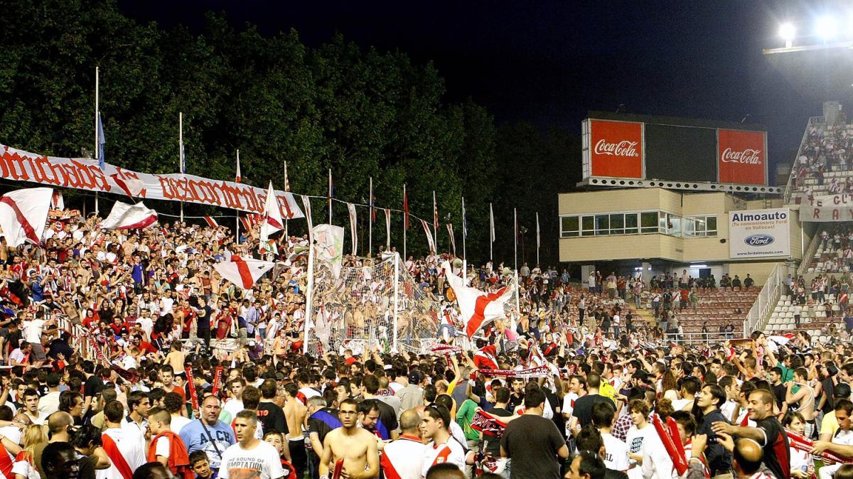 Rayo Vallecano, prosegue la preparazione in vista del Trofeo de Vallecas contro il Cagliari (VIDEO)