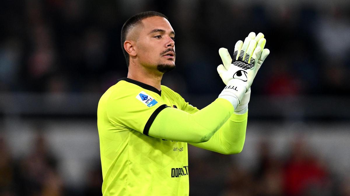 Cagliari, Caprile sui social: "Fa male, soprattutto per quello che abbiamo messo in campo. Meritavamo di più"
