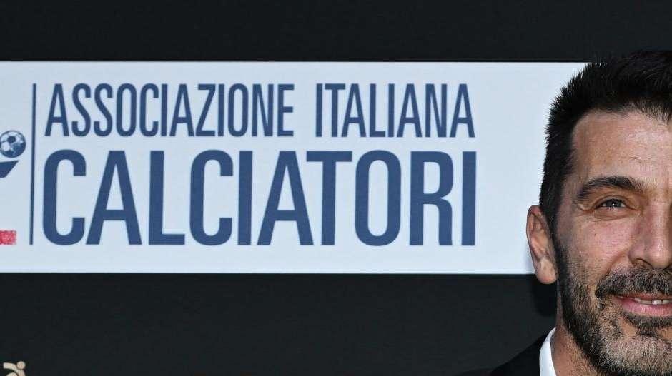 Nazionale, Buffon: "Barella è cambiato molto nell’ultimo anno"