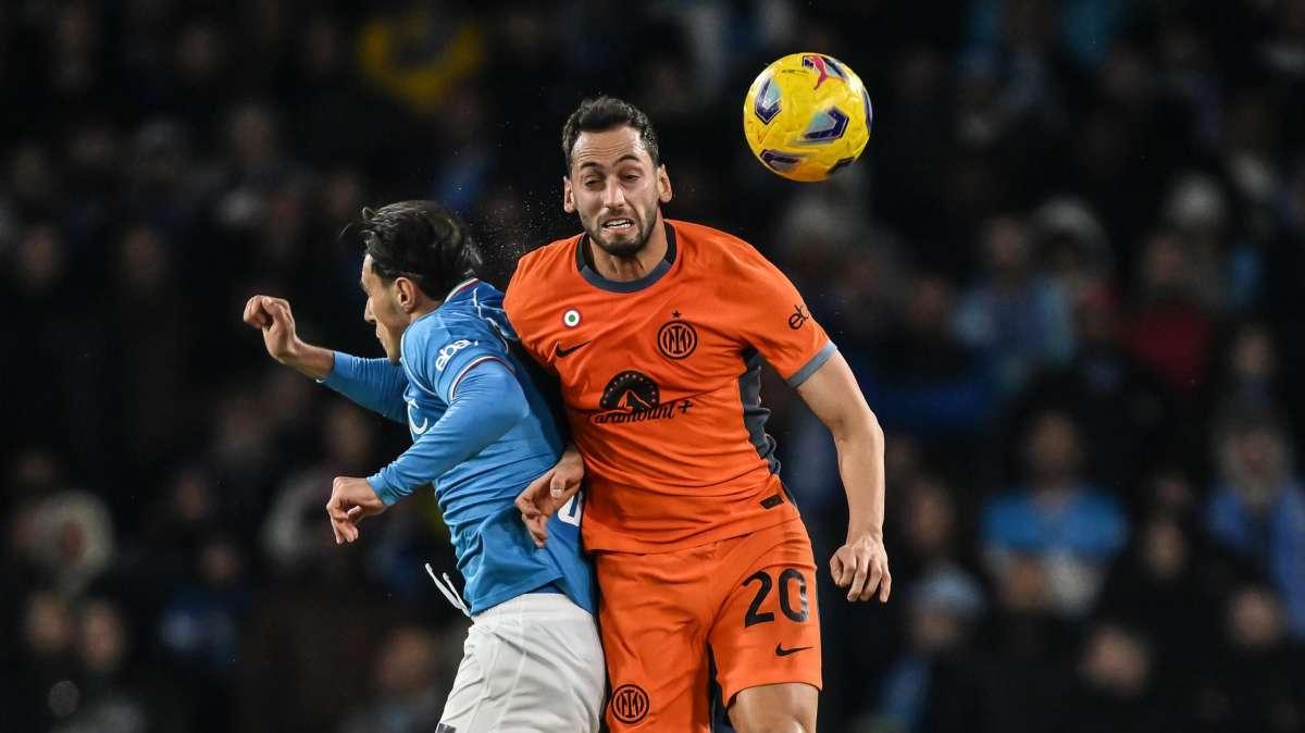 QUI NAPOLI - Risentimento muscolare per Elmas. Mario Rui parzialmente in gruppo