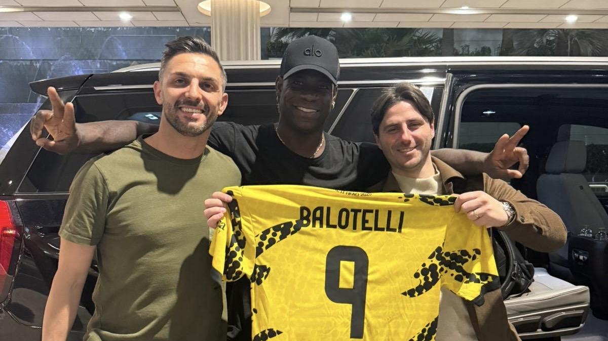 Balotelli riparte dagli Emirati Arabi: ufficiale la firma con l'Al-Ittifaq